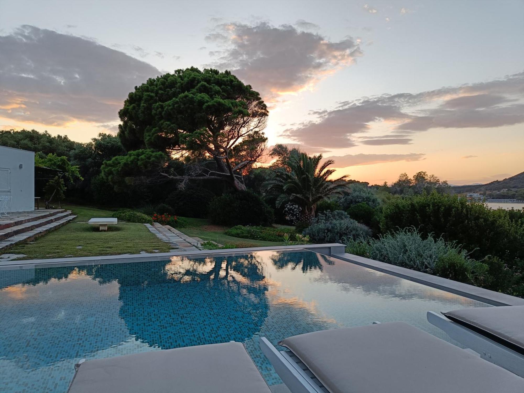 Summer Villa In ปอร์โตราฟตี ภายนอก รูปภาพ