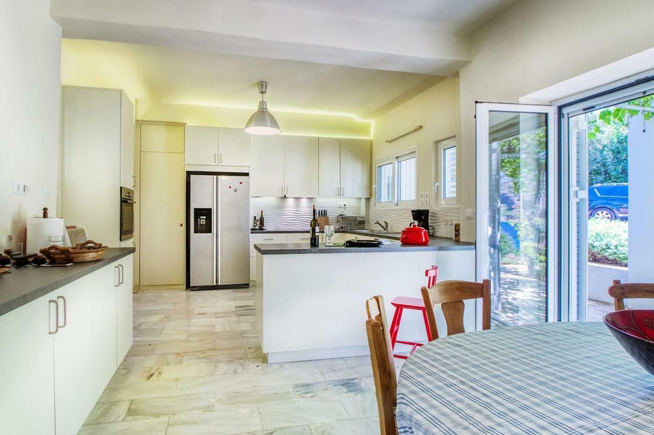Summer Villa In ปอร์โตราฟตี ภายนอก รูปภาพ